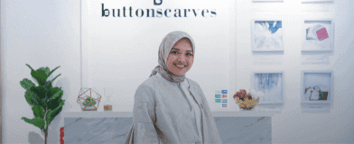 Bagaimana Jurnal Membantu Buttonscarves Merumuskan Strategi Pengembangan Bisnis