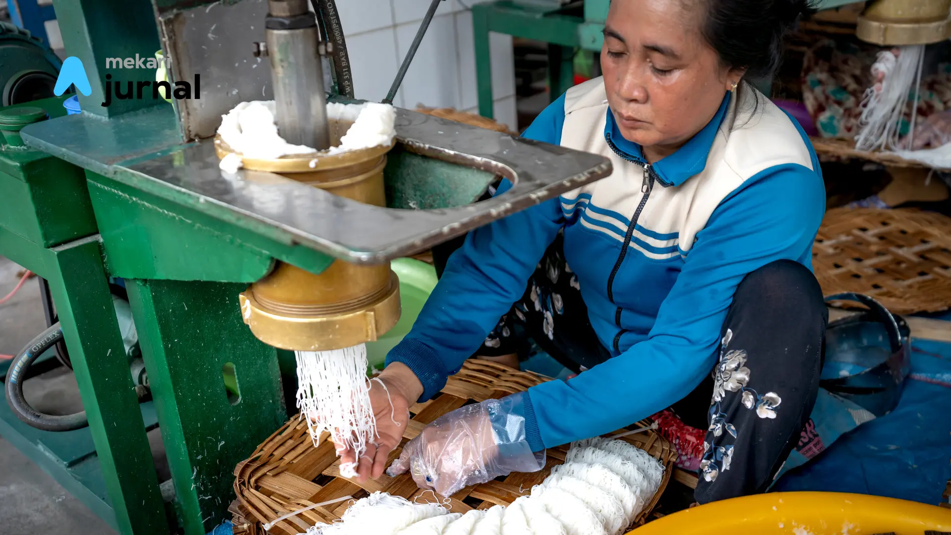 produsen adalah
