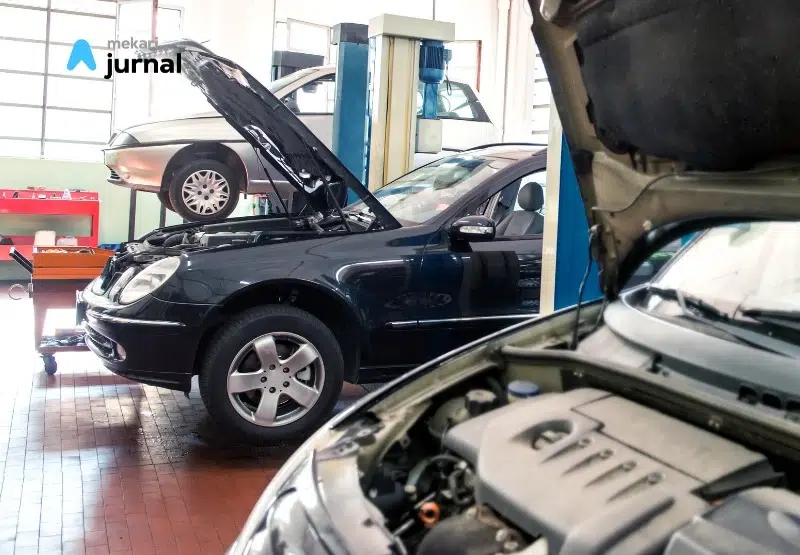 perusahaan manufaktur pada industri otomotif